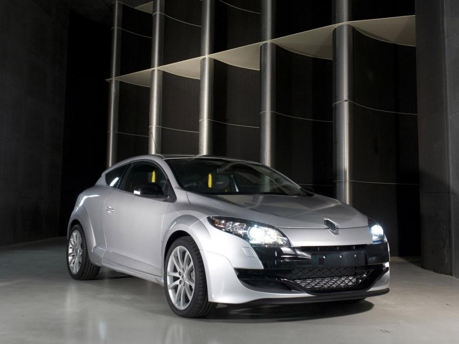  Renault Megane RS 2009 года  (фото 16 из 35)